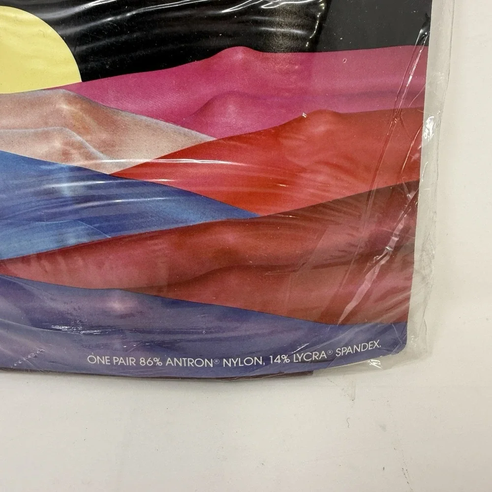 Vintage 1980s Danskin Shimmery Tights Size B Color Wine Style 1242 NEW